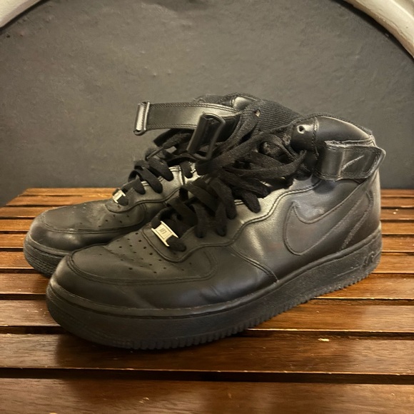 Nike Men's Black Air Force 1s High-Top Sneakers Size 10.5 - Picture 5 of 10